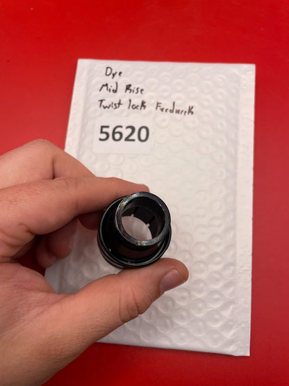 Dye Mid Rise Twist lock Feedneck