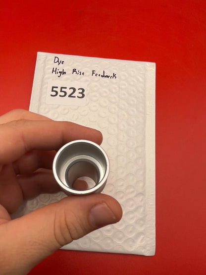 Dye High Rise Feedneck