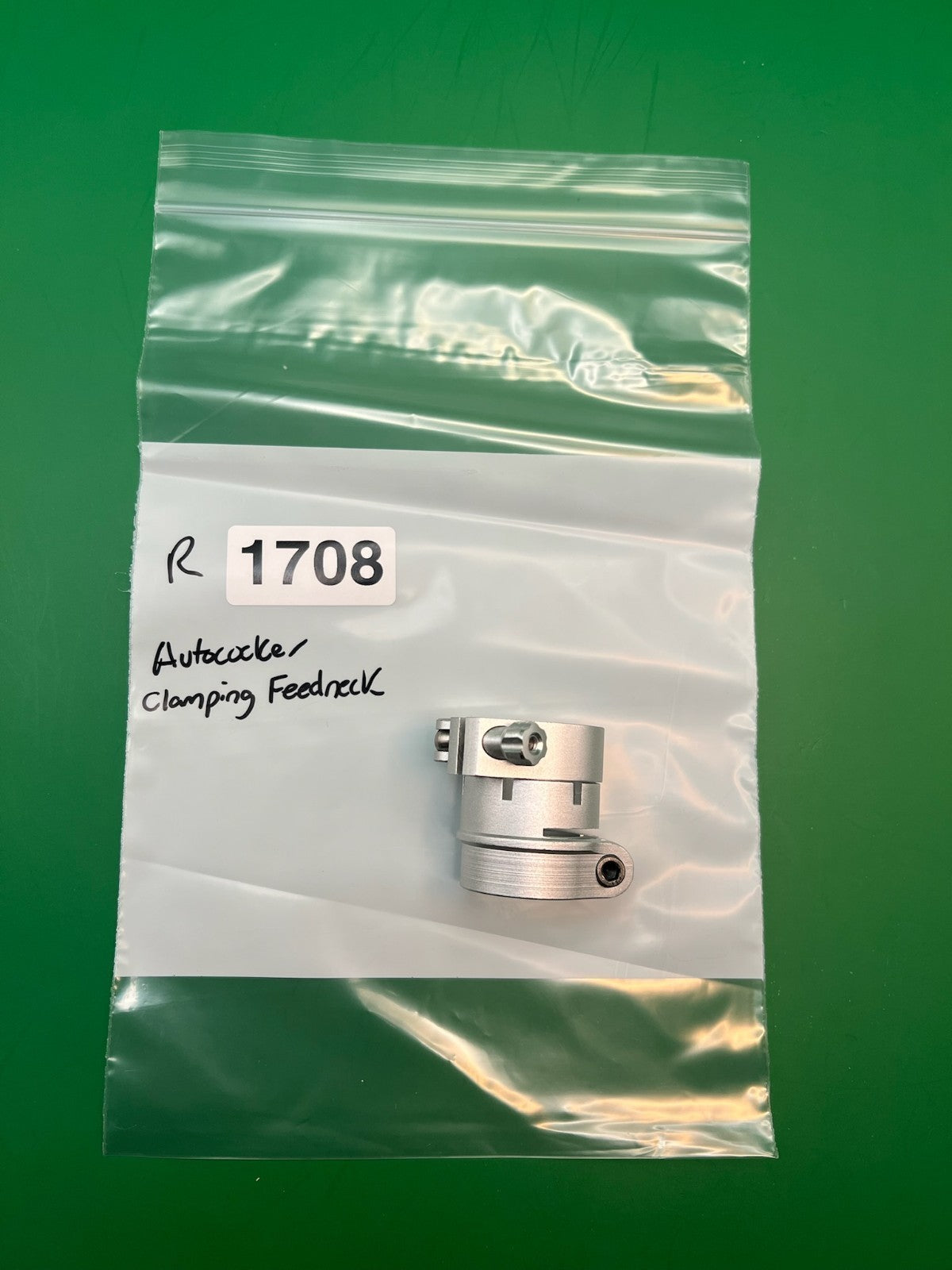 Autococker Clamping Feedneck