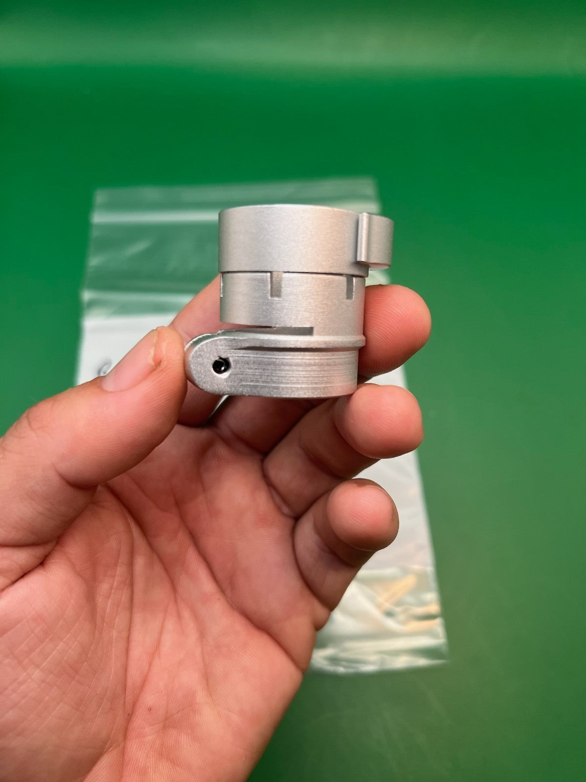 Autococker Clamping Feedneck