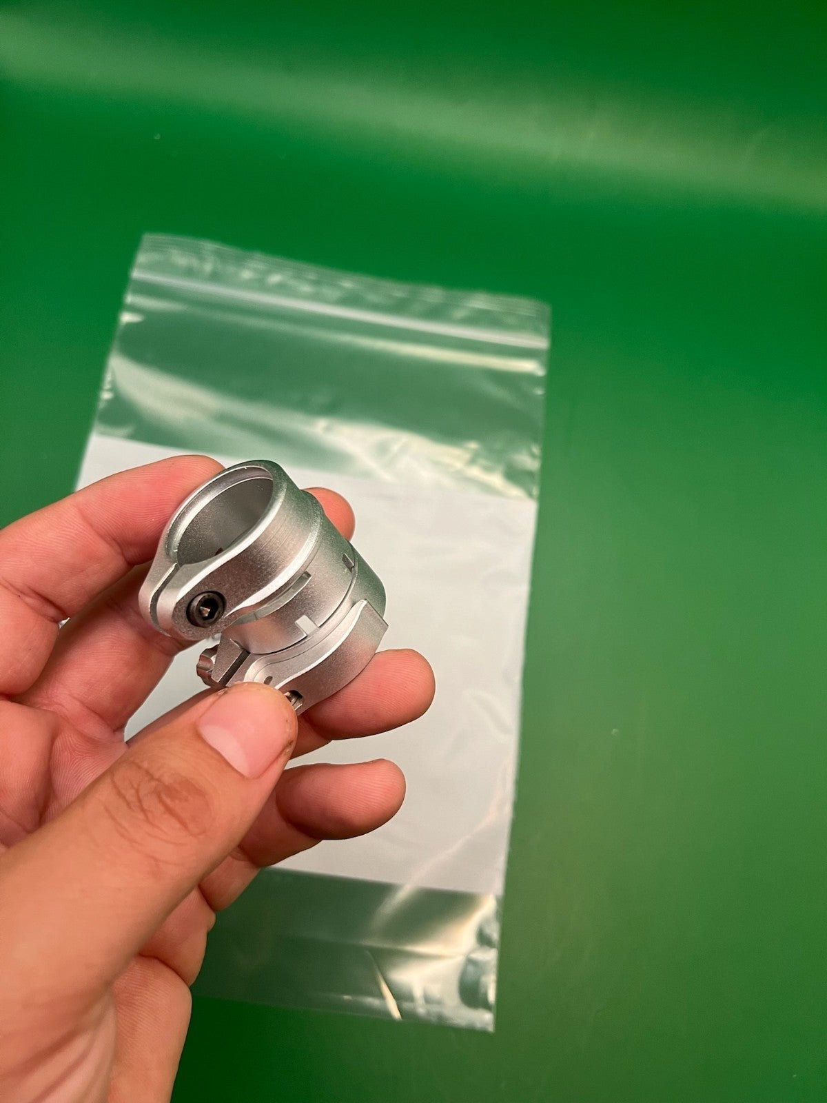 Autococker Clamping Feedneck