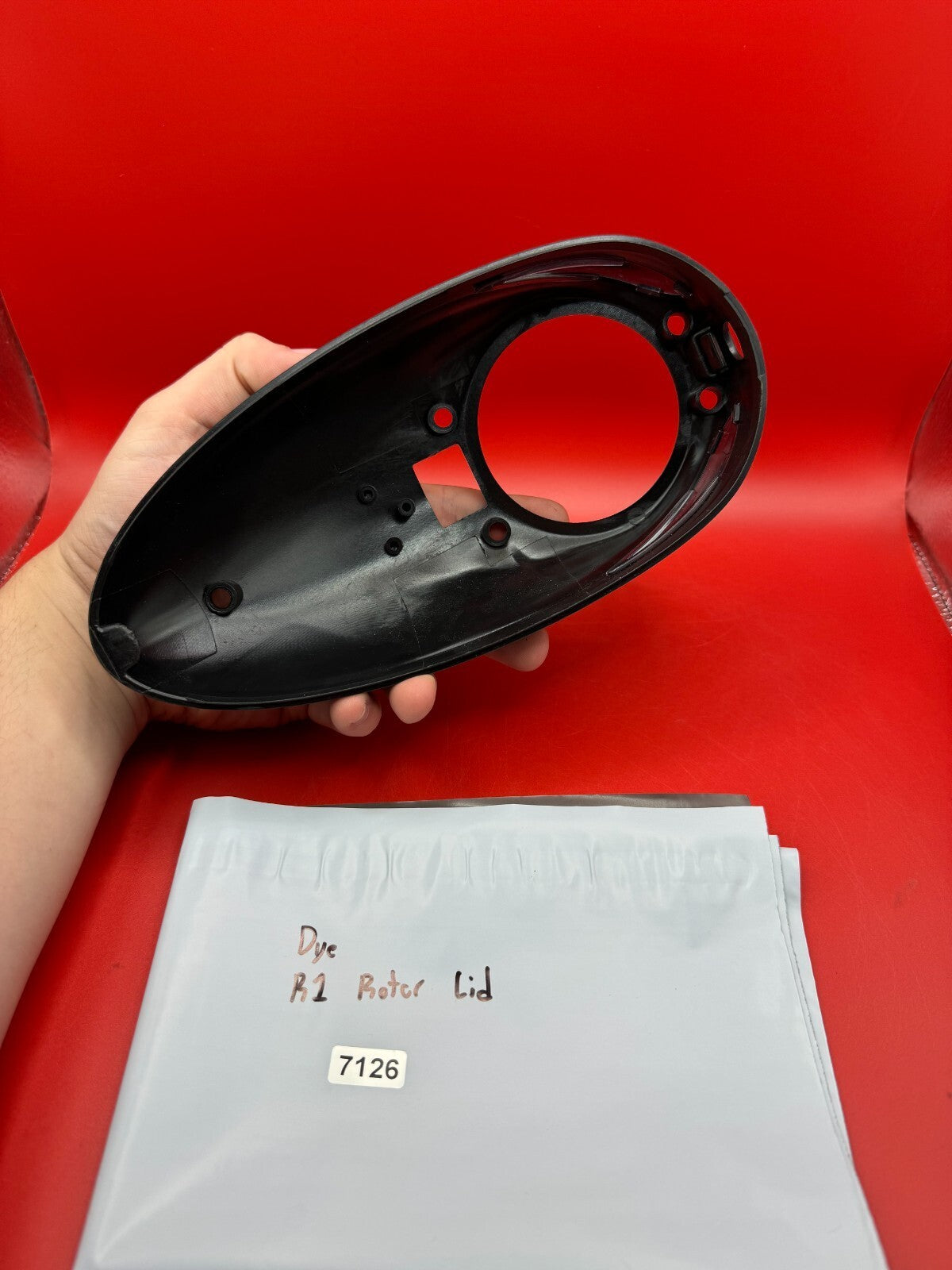 Dye R1 Roter Lid