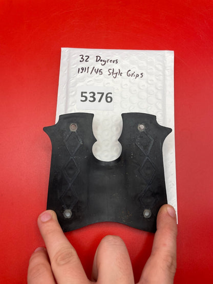 32 Degrees 1911/45 Style Grips