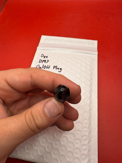Dye DM7 On/Off Plug