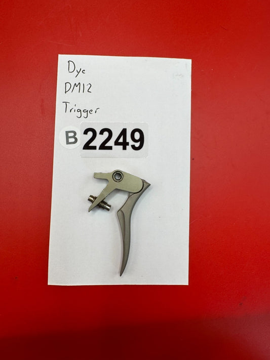 Dye DM12 Trigger