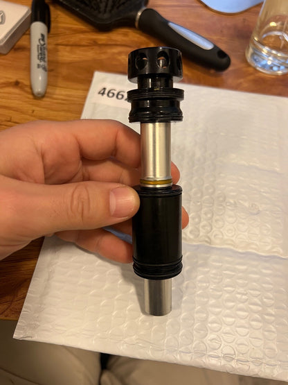 Smart Parts Bolt with Tool-less Bloodline Guide