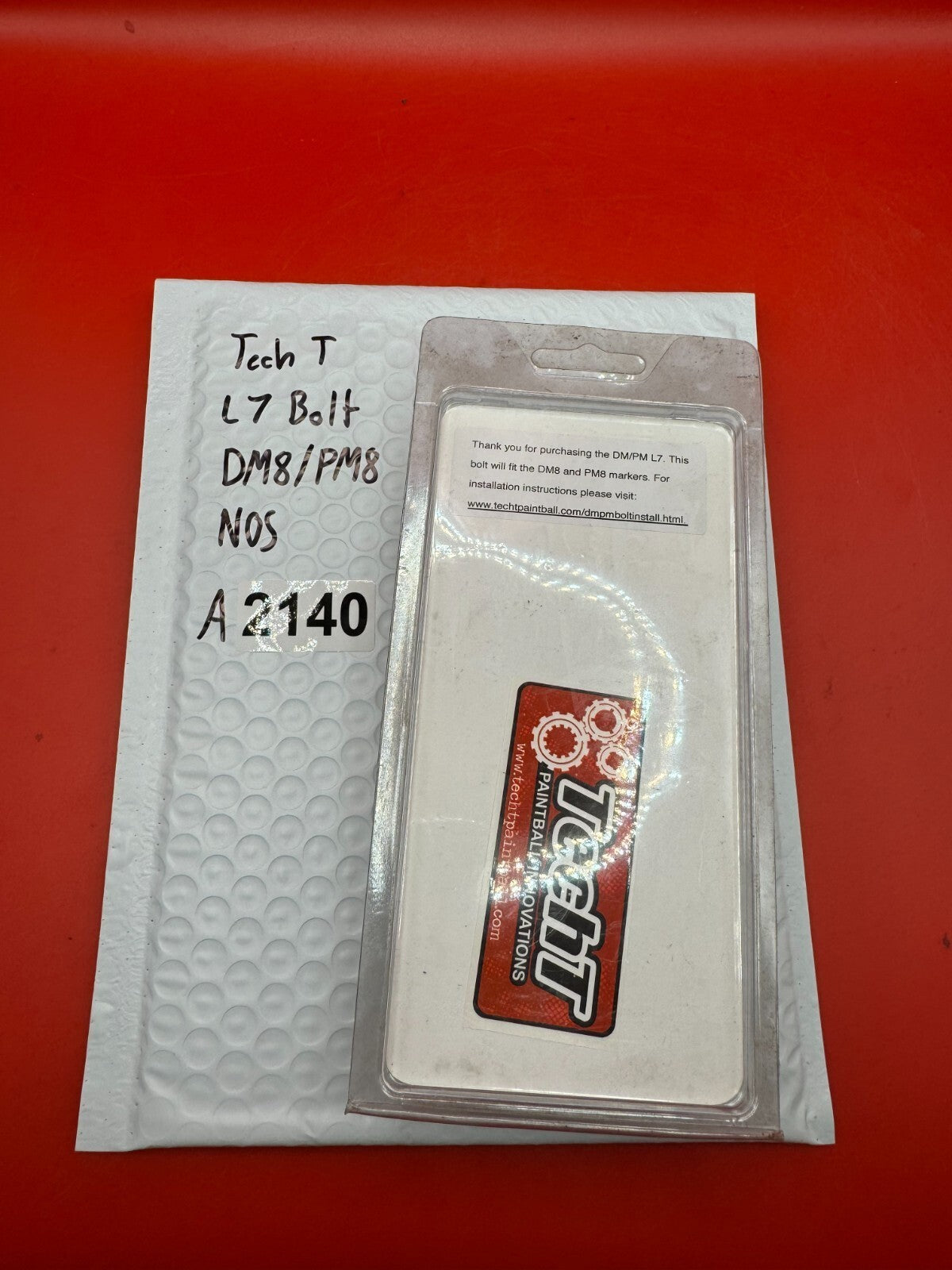 Tech T L7 Bolt DM8/PM8 NOS - used paintball bolt - gold/black