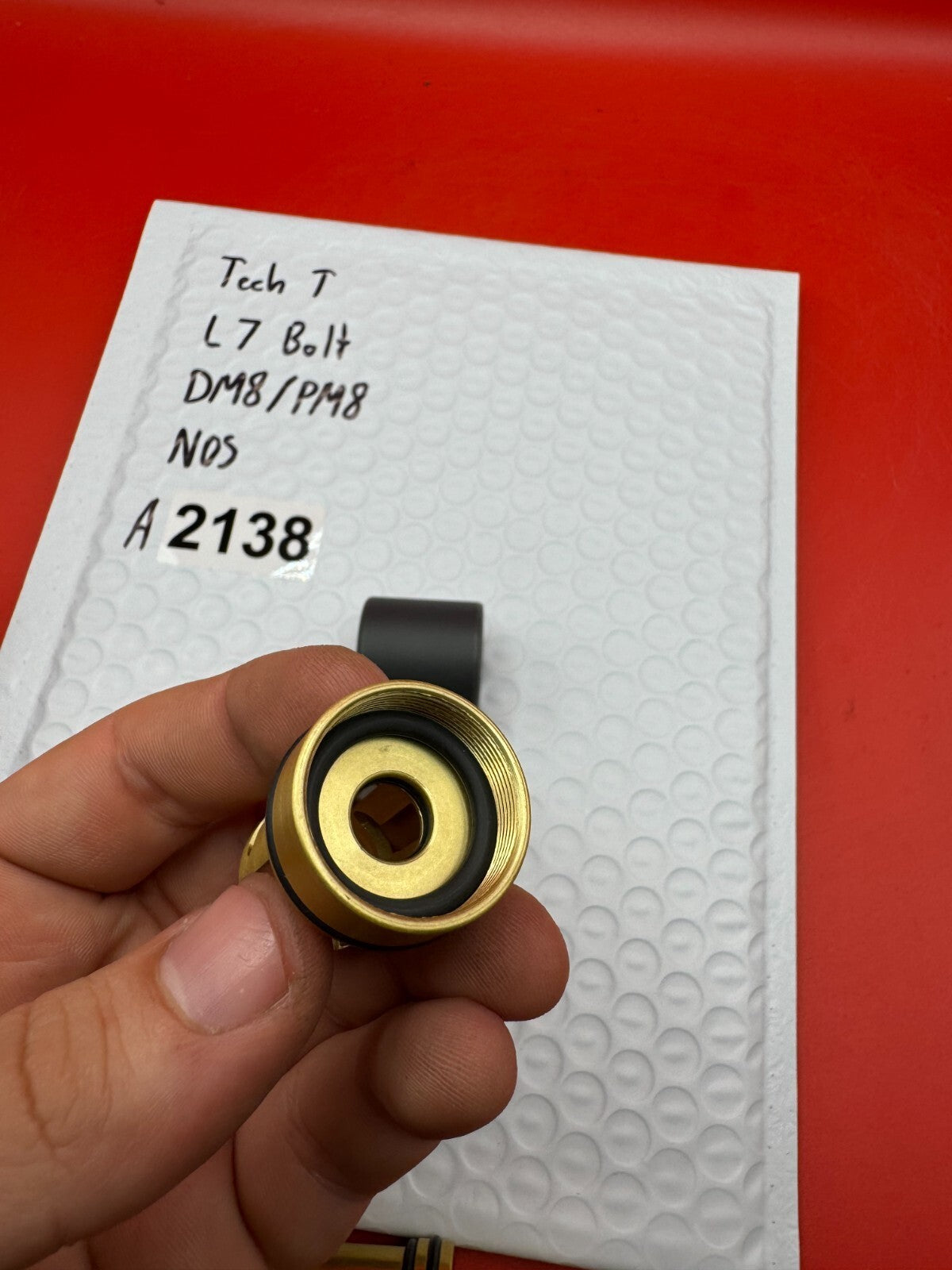 Tech T L7 Bolt DM8/PM8 NOS - used paintball bolt - gold/black