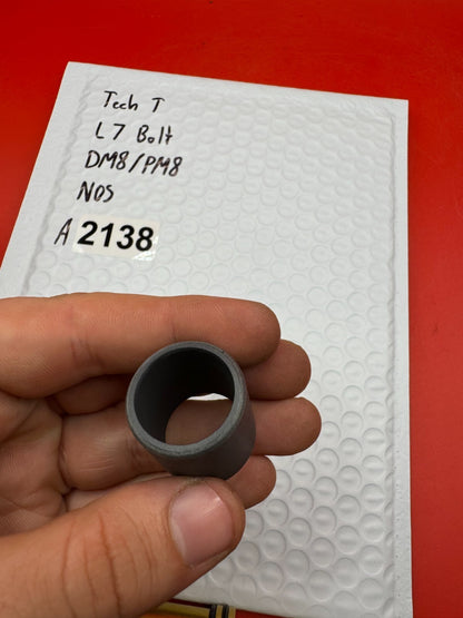 Tech T L7 Bolt DM8/PM8 NOS - used paintball bolt - gold/black