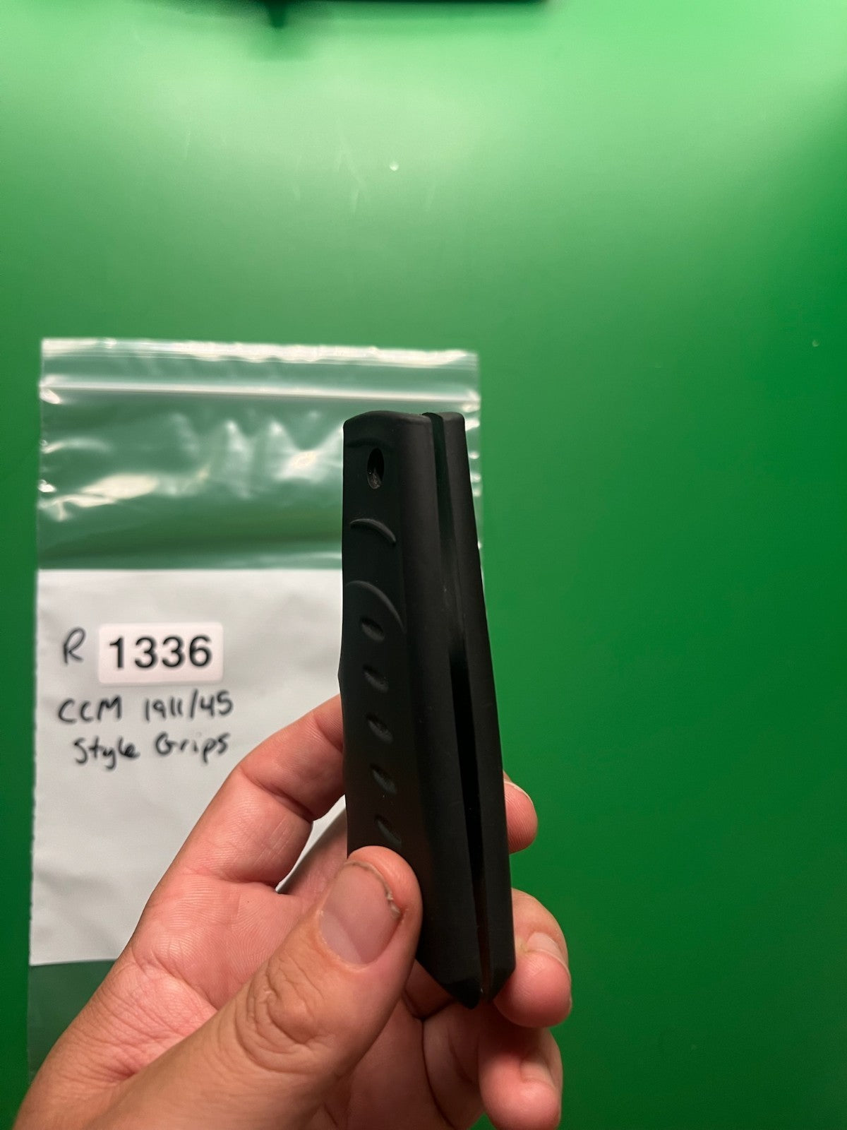 CCM 1911/45 Style Grips