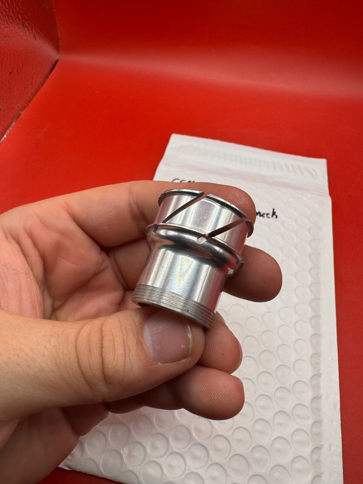 CCM Low Rise Feedneck Dye Thread