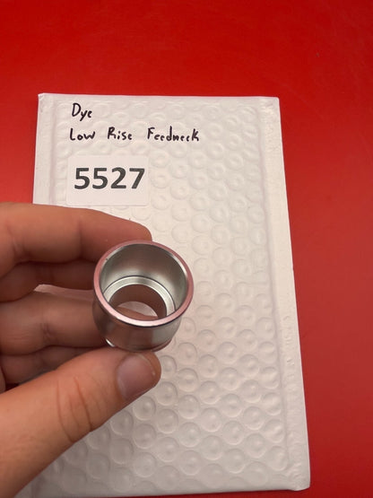 Dye Low Rise Feedneck