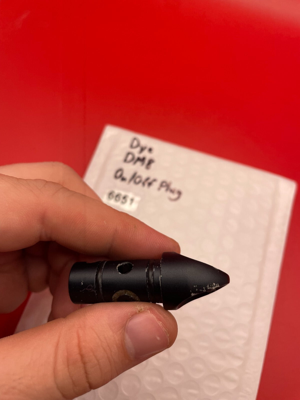 Dye DM8 On/Off Plug