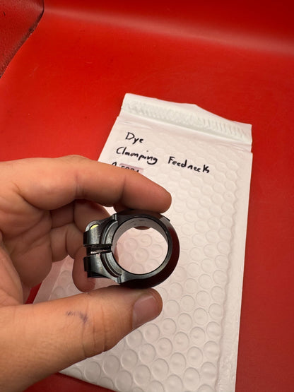 Dye Clamping Feedneck