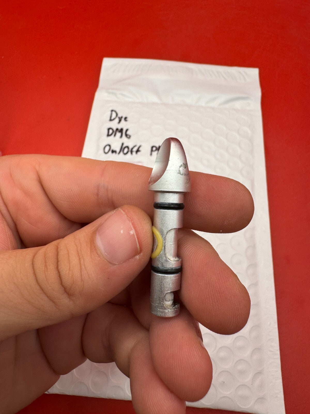 Dye DM6 On/Off Plug