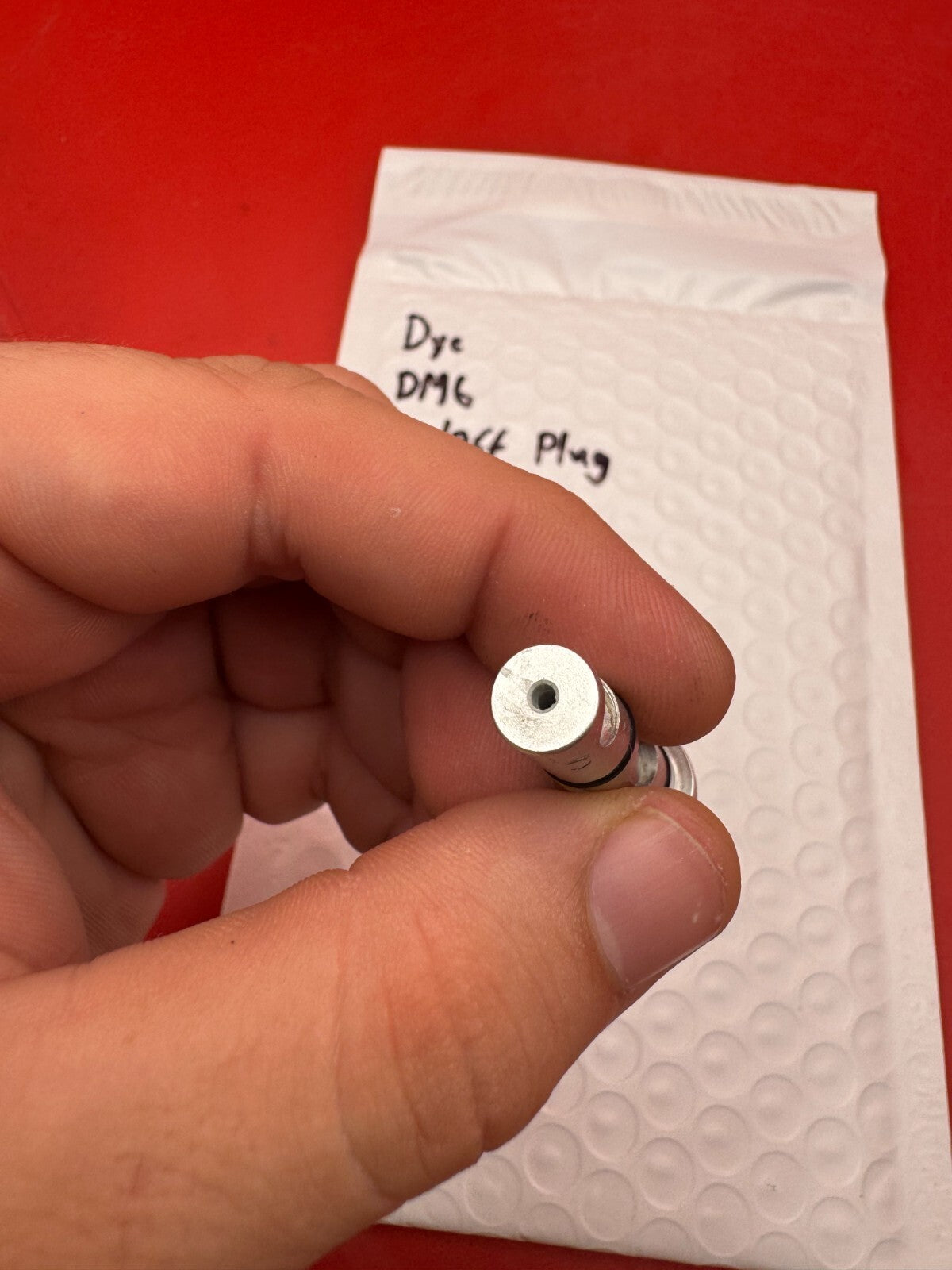 Dye DM6 On/Off Plug