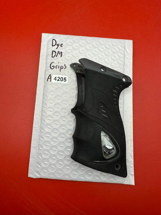 Dye DM Grips