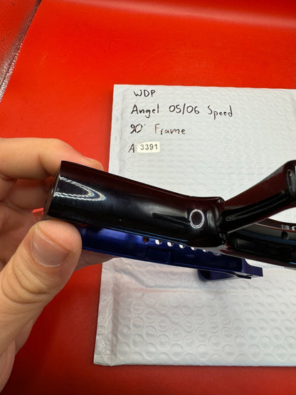 WDP Angel 05/06 Speed 90° Frame - used paintball trigger frame - black/blue fade