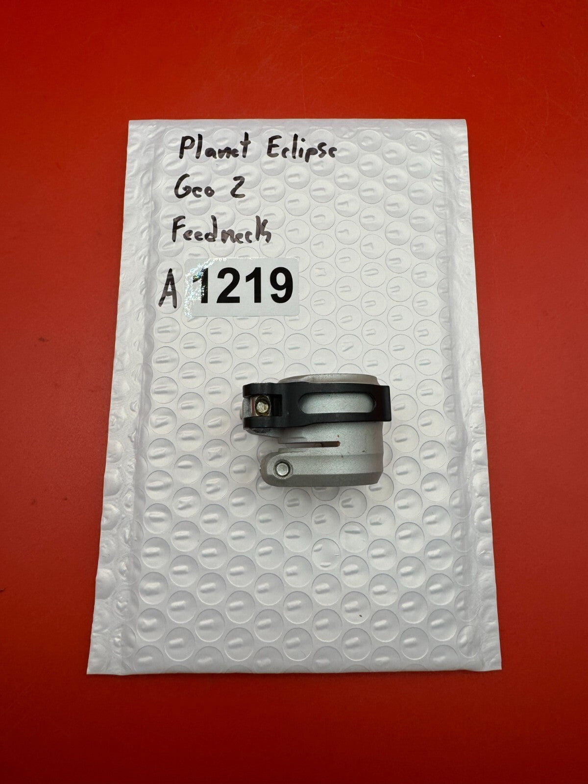 Planet Eclipse Geo 2 Feedneck - used paintball feedneck - silver/black