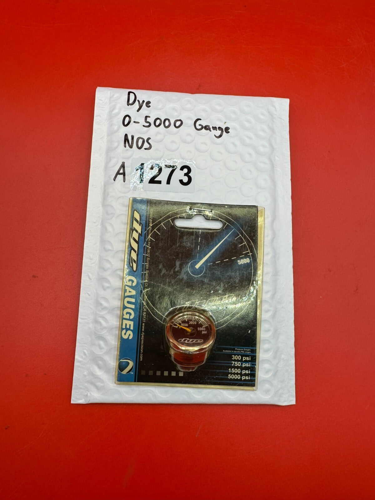 Dye 0-5000 Gauge NOS - used paintball pressure gauge - red/gold