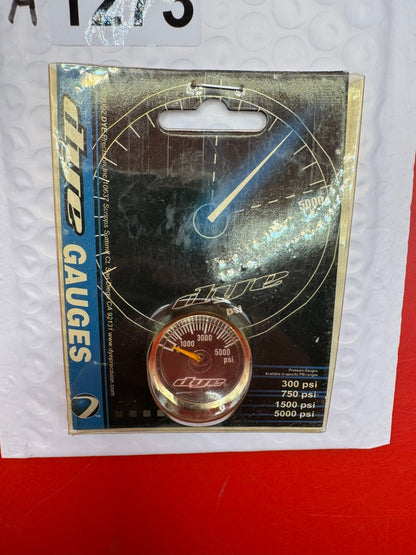 Dye 0-5000 Gauge NOS - used paintball pressure gauge - red/gold