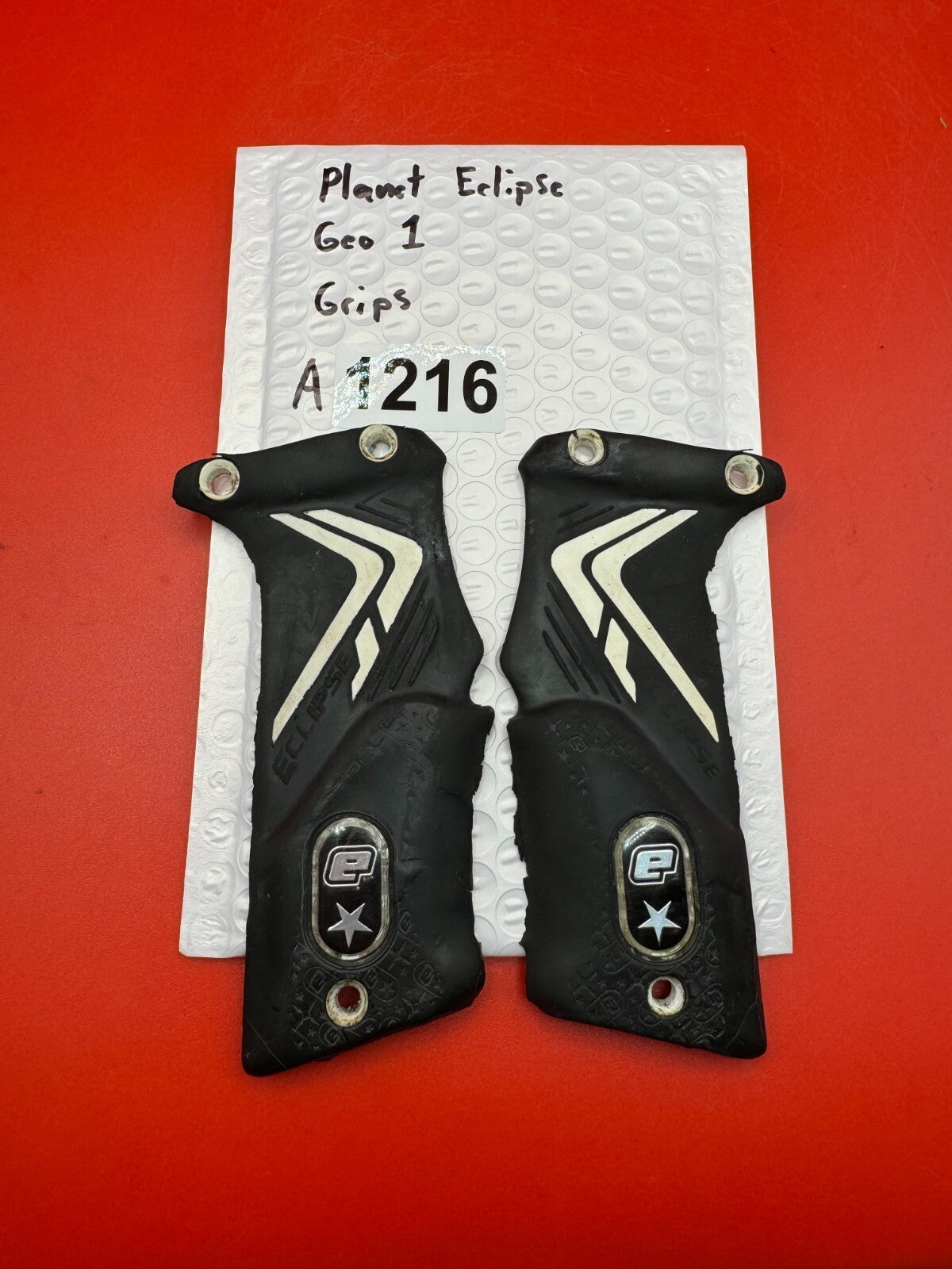 Planet Eclipse Geo 1 Grips - used paintball grip panels - black/white