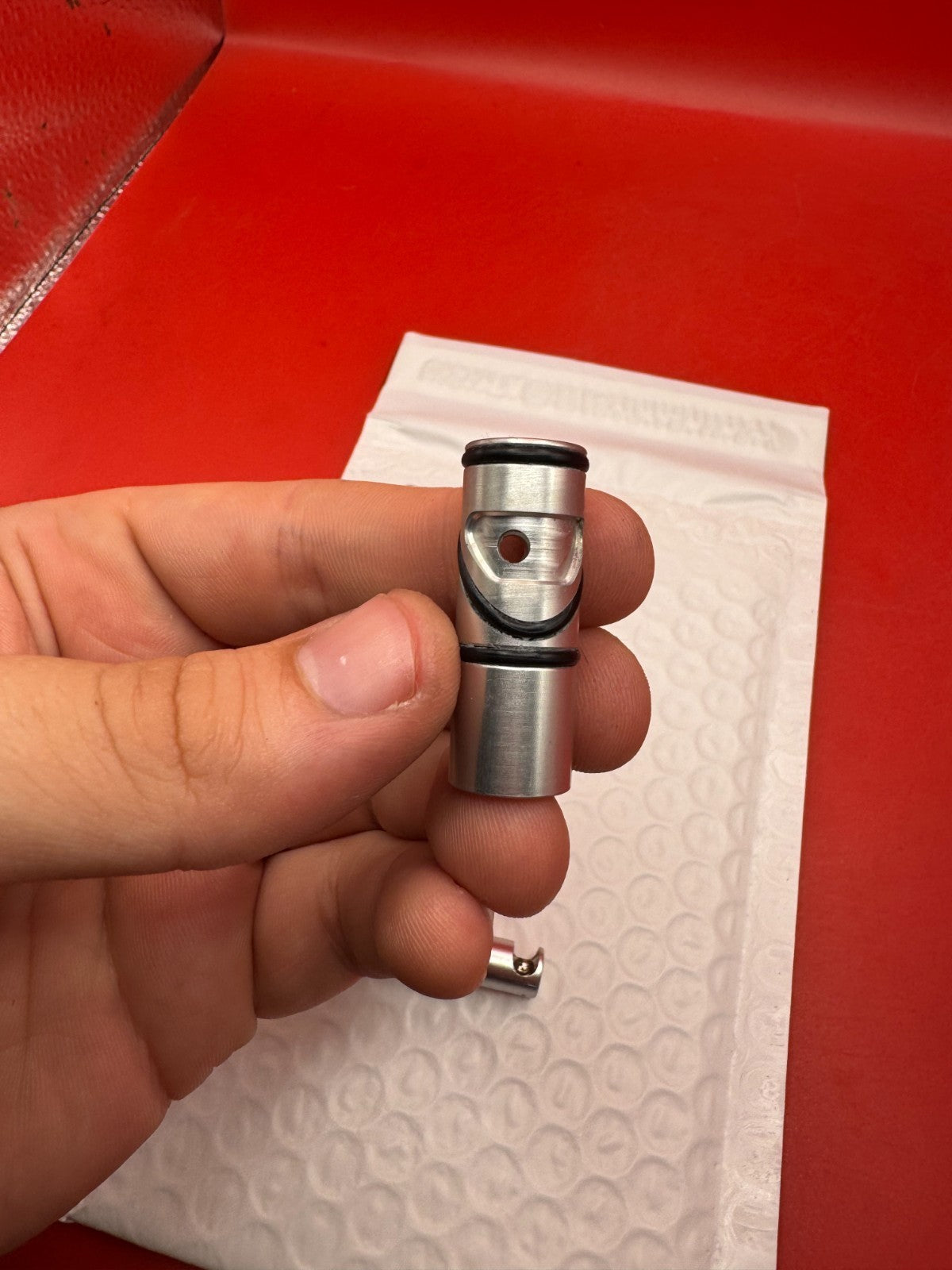 Dye DM8 On/Off Plug