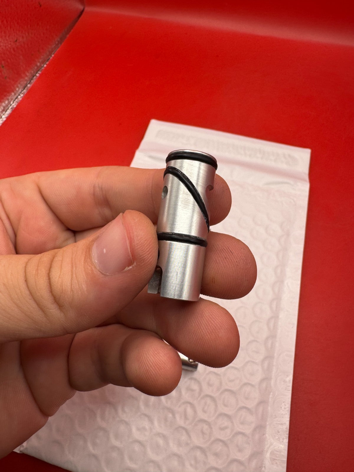 Dye DM8 On/Off Plug