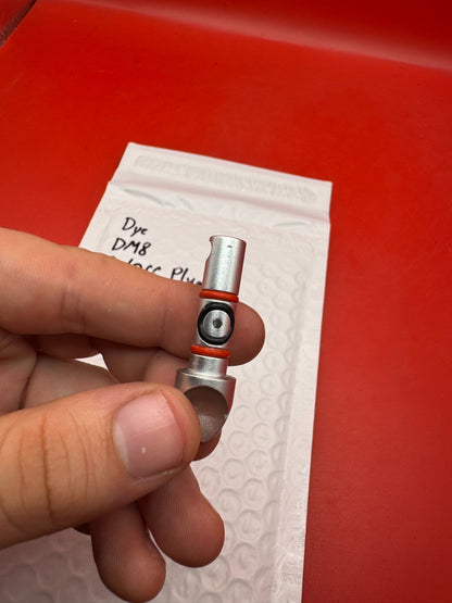 Dye DM8 On/Off Plug