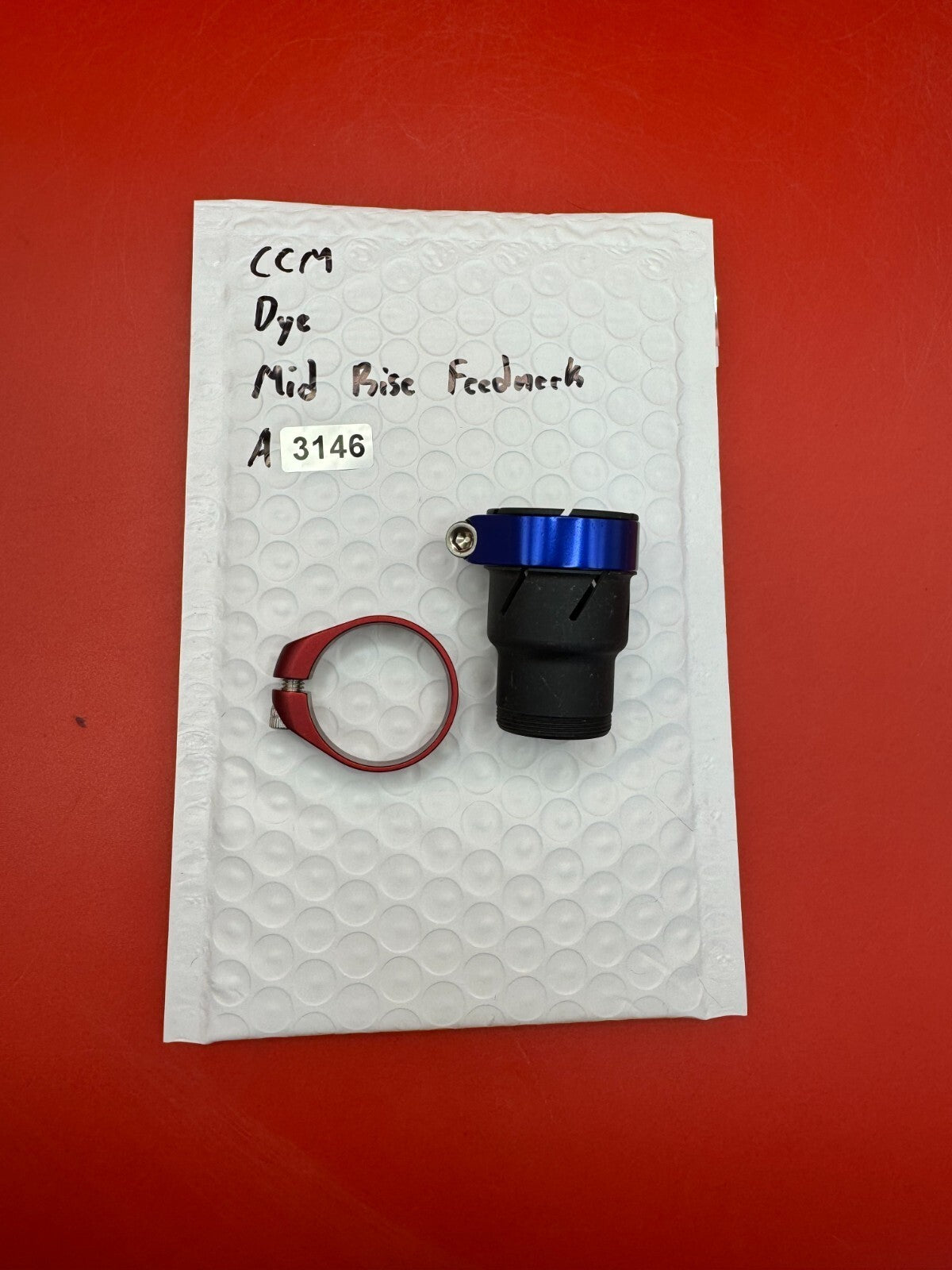 CCM Dye Mid Rise Feedneck