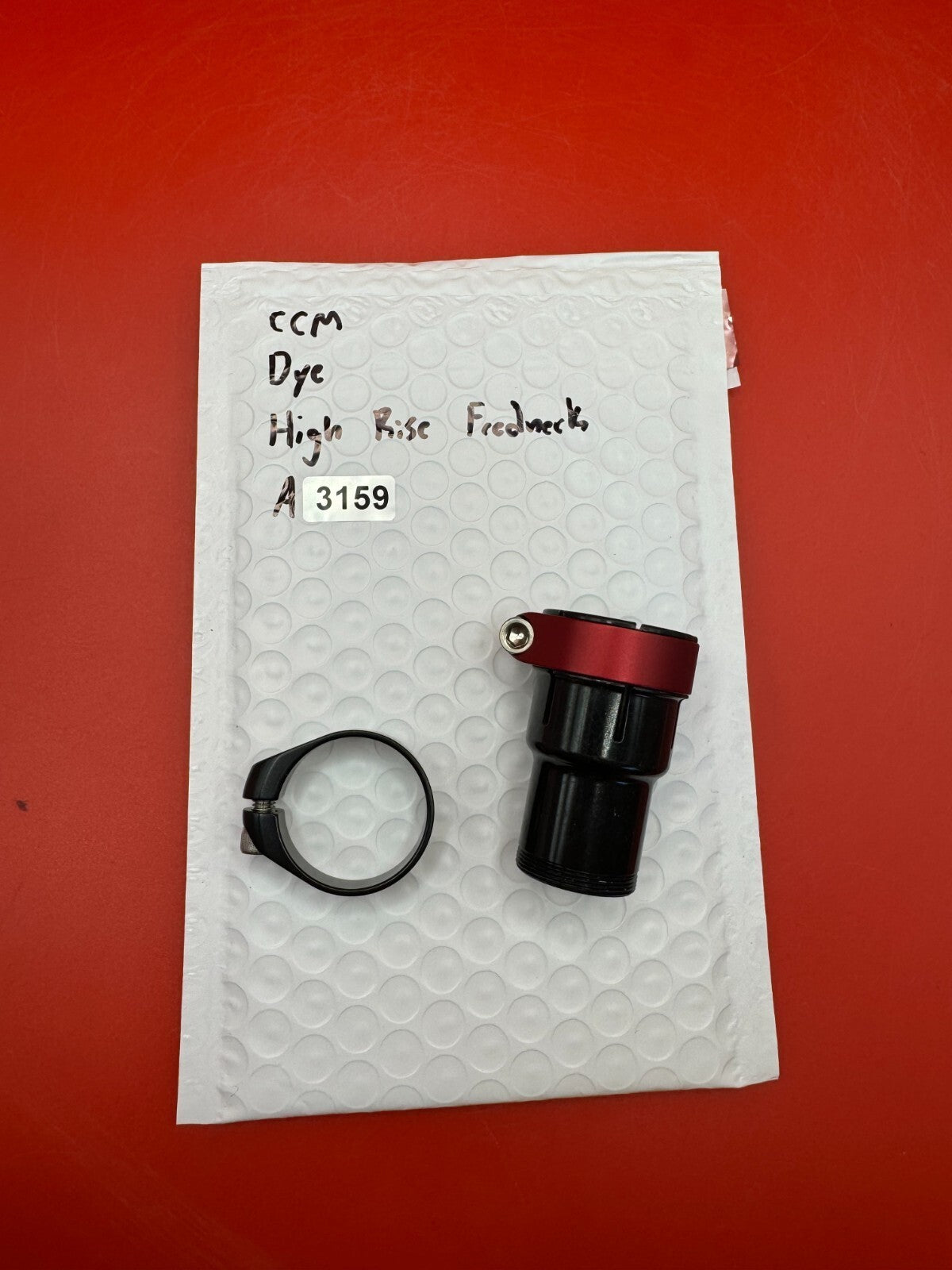 CCM Dye High  Rise Feedneck