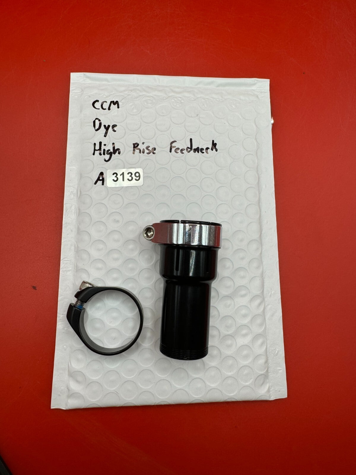 CCM Dye High Rise Feedneck