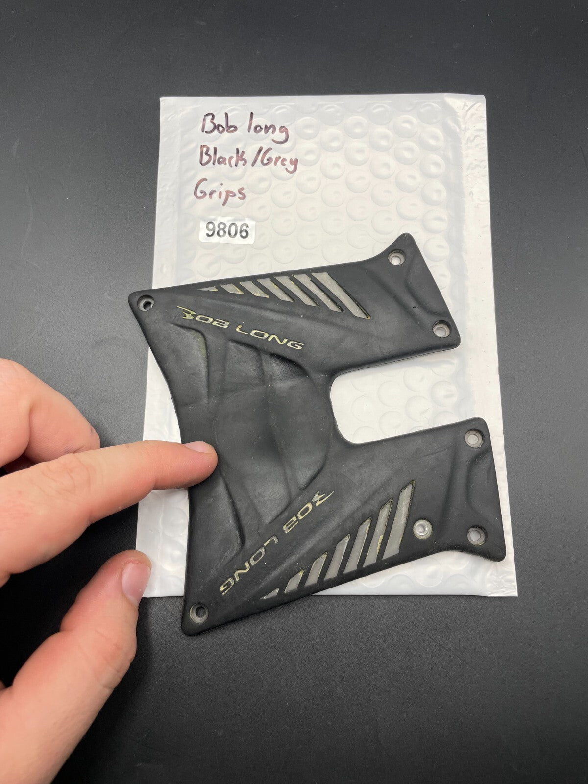 Bob Long Black/Grey Grips