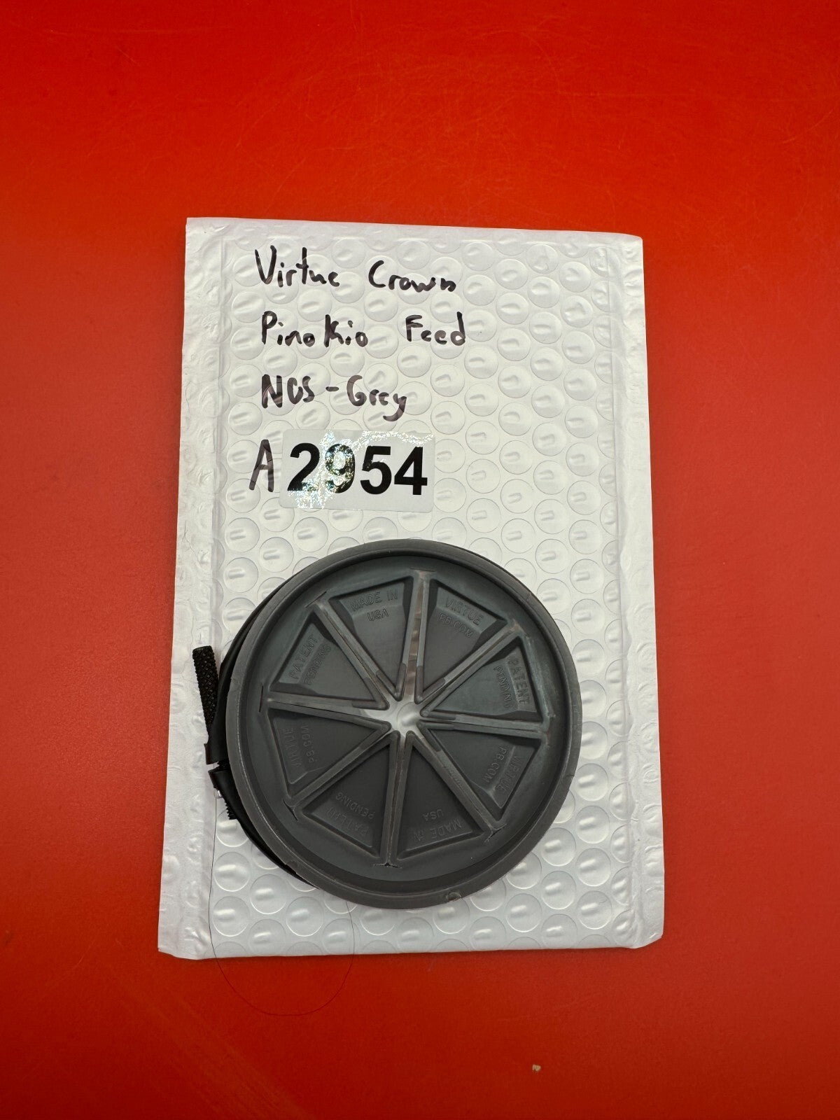 Virtue Crown Pinokio Feed NOS - Grey - used paintball hopper feed lid - grey