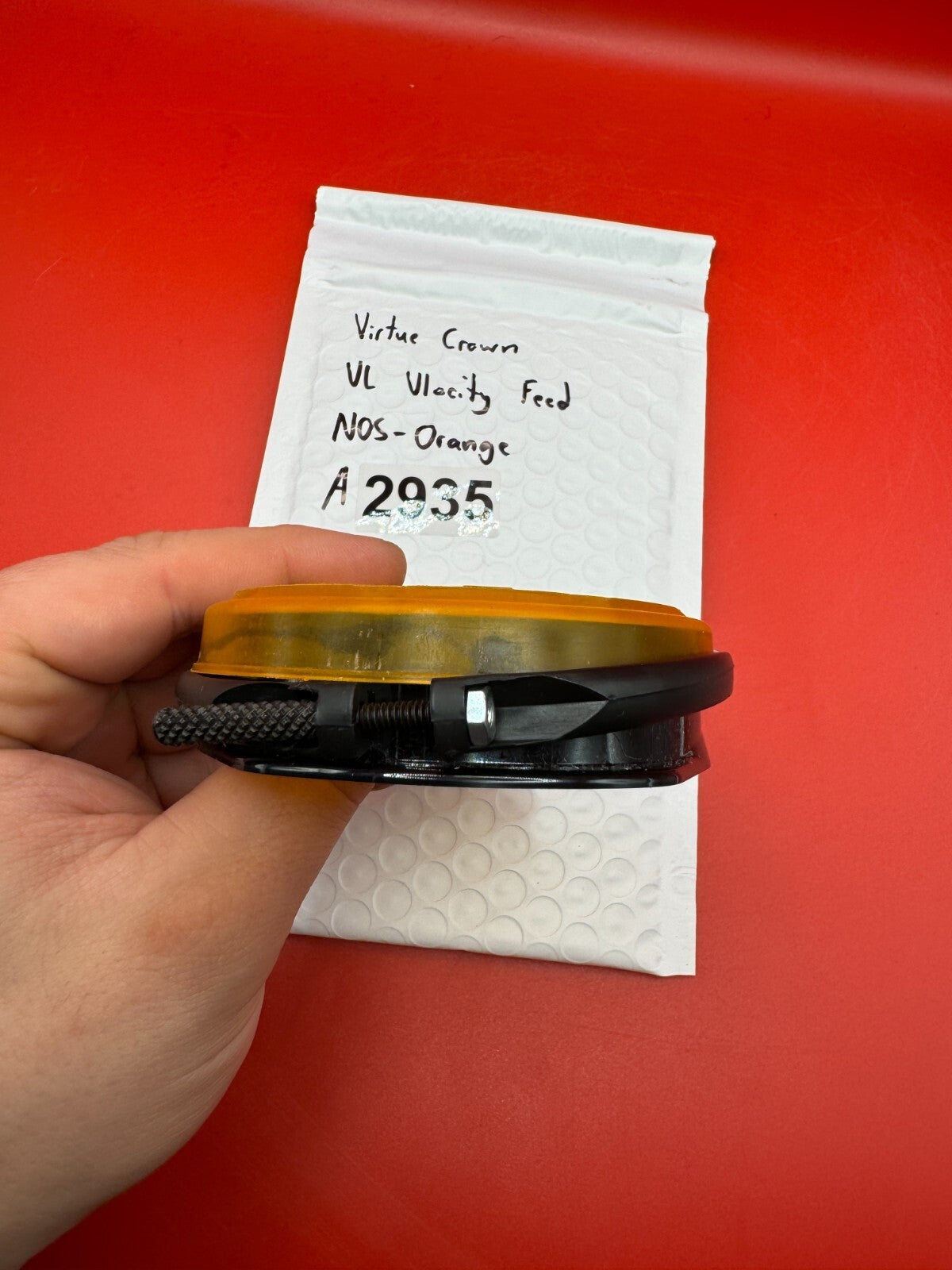 Virtue Crown VL Vlocity Feed NOS - Orange - used paintball hopper feed lid - orange