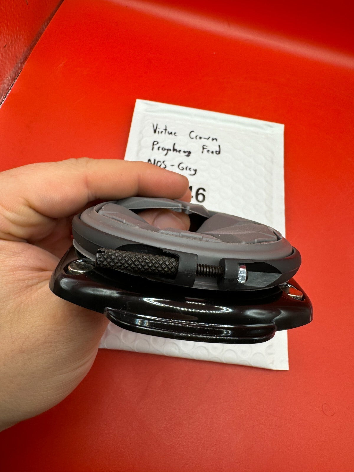 Virtue Crown Prophecy Feed NOS - Grey - used paintball hopper feed lid - grey