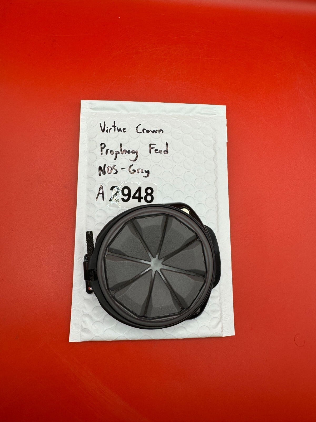 Virtue Crown Prophecy Feed NOS - Grey - used paintball hopper feed cover - grey