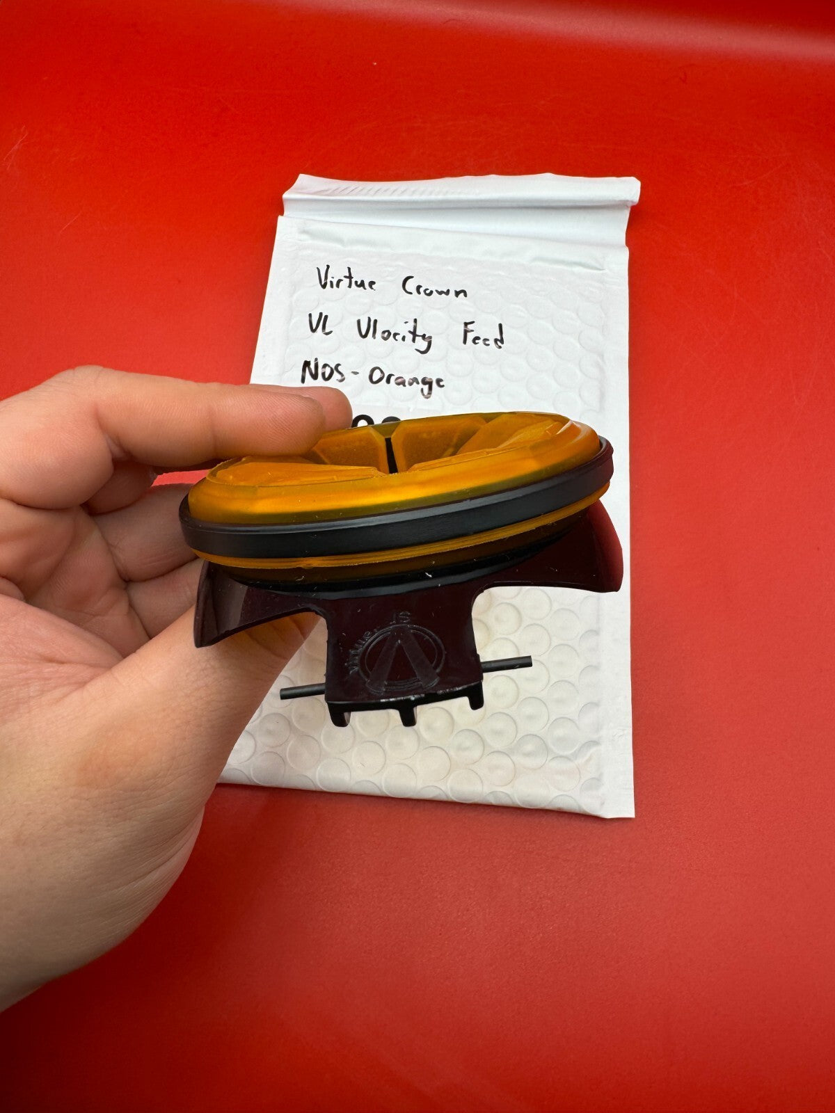 Virtue Crown VL Vlocity Feed NOS - Orange - used paintball hopper feed lid / crown - orange/black