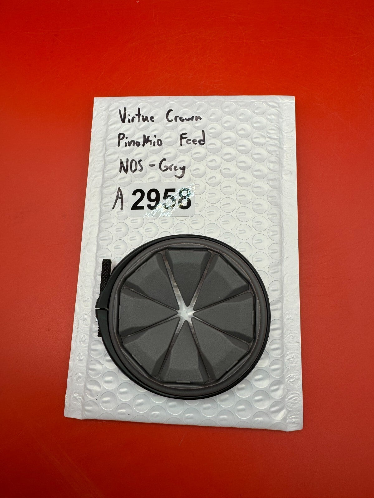 Virtue Crown Pinokio Feed NOS - Grey