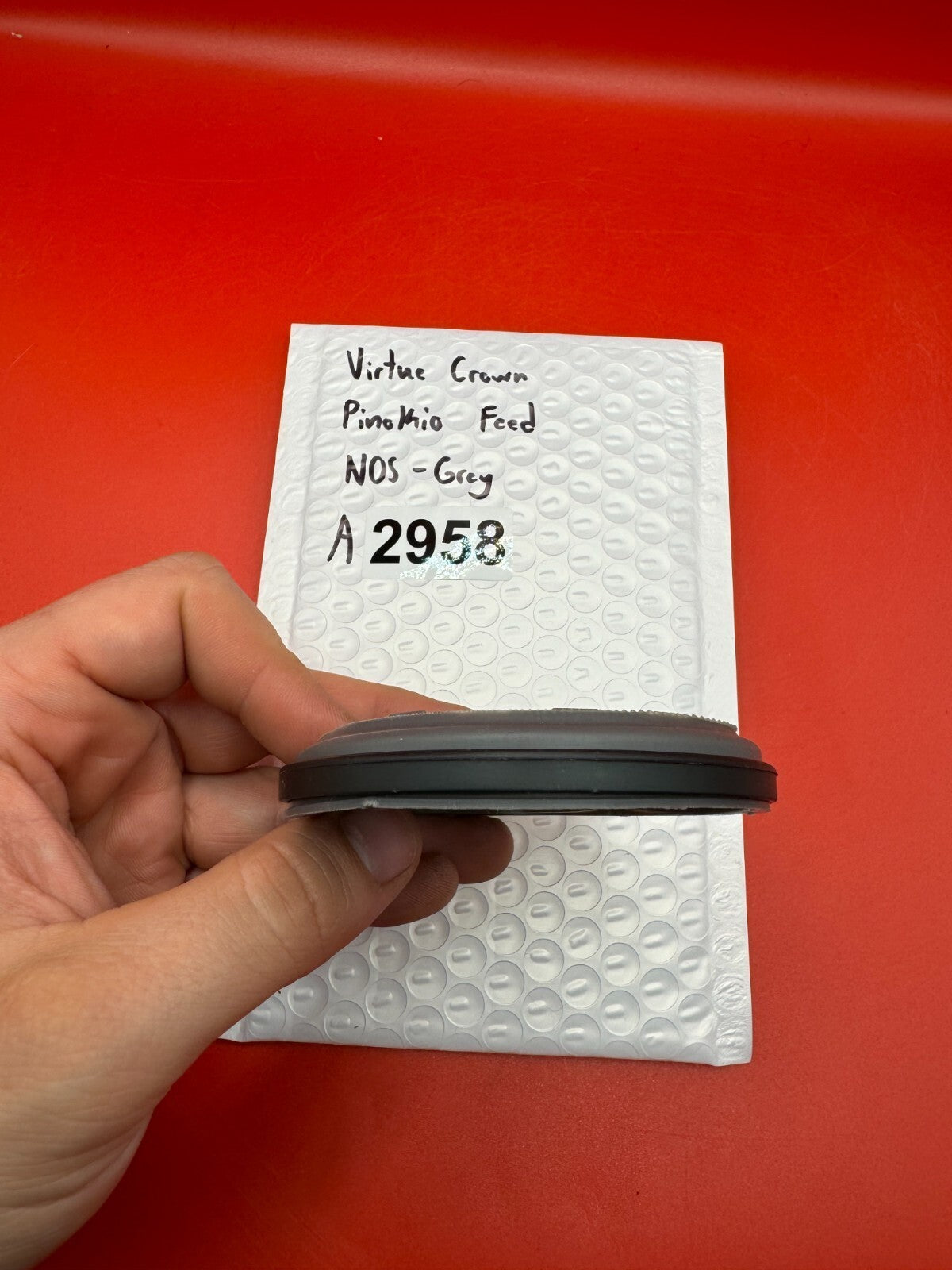 Virtue Crown Pinokio Feed NOS - Grey