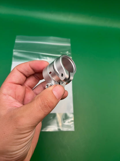 Autococker Clamping Feedneck