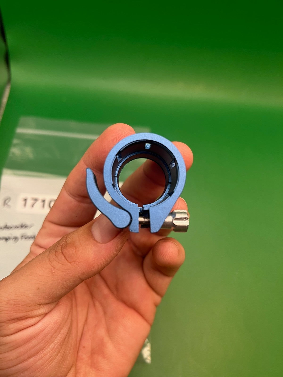 Autococker Clamping Feedneck