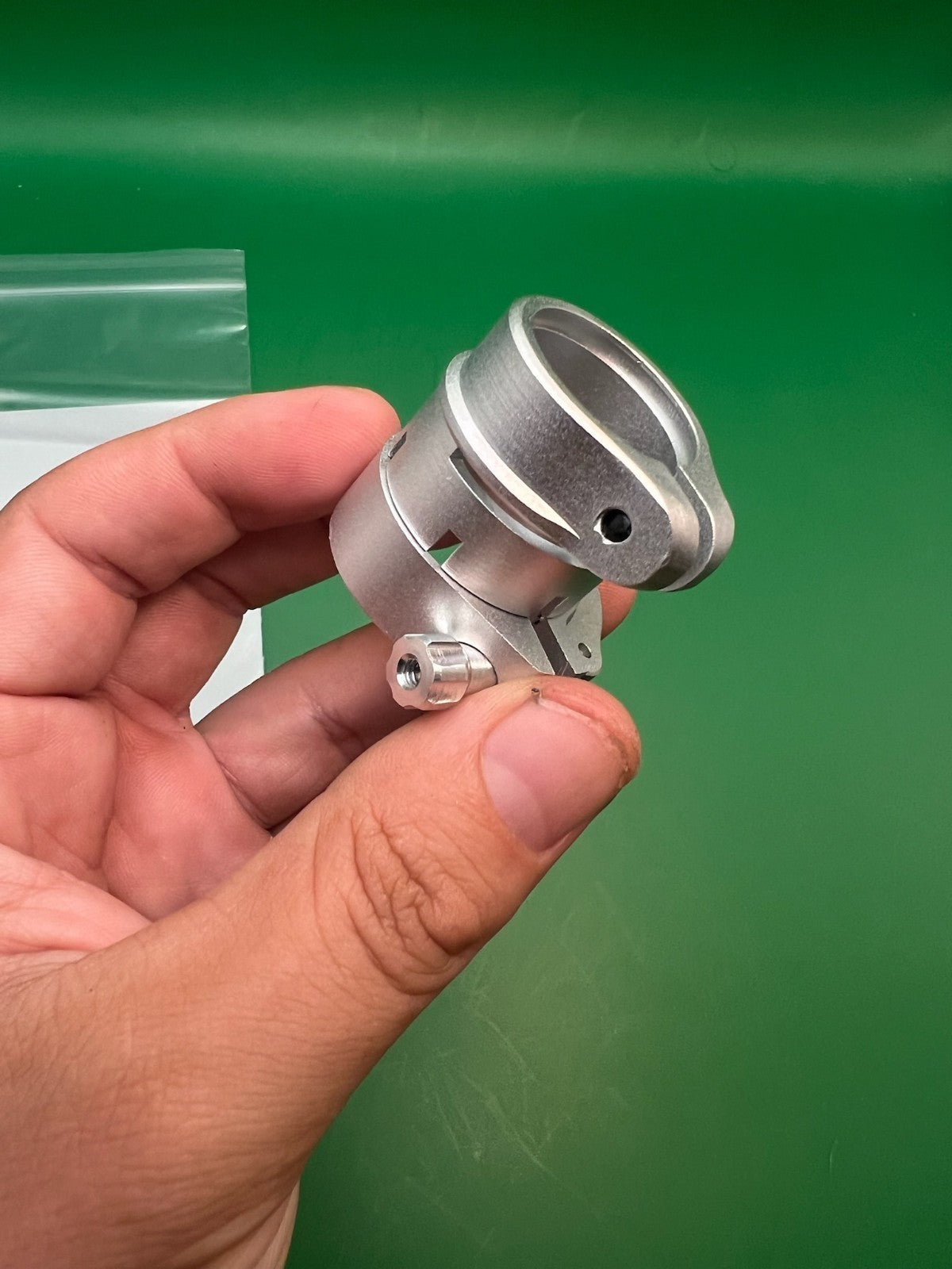 Autococker Clamping Feedneck