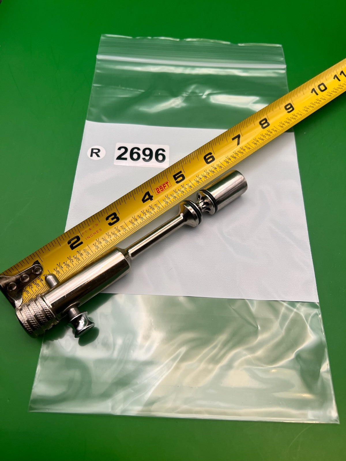 Autococker Bolt