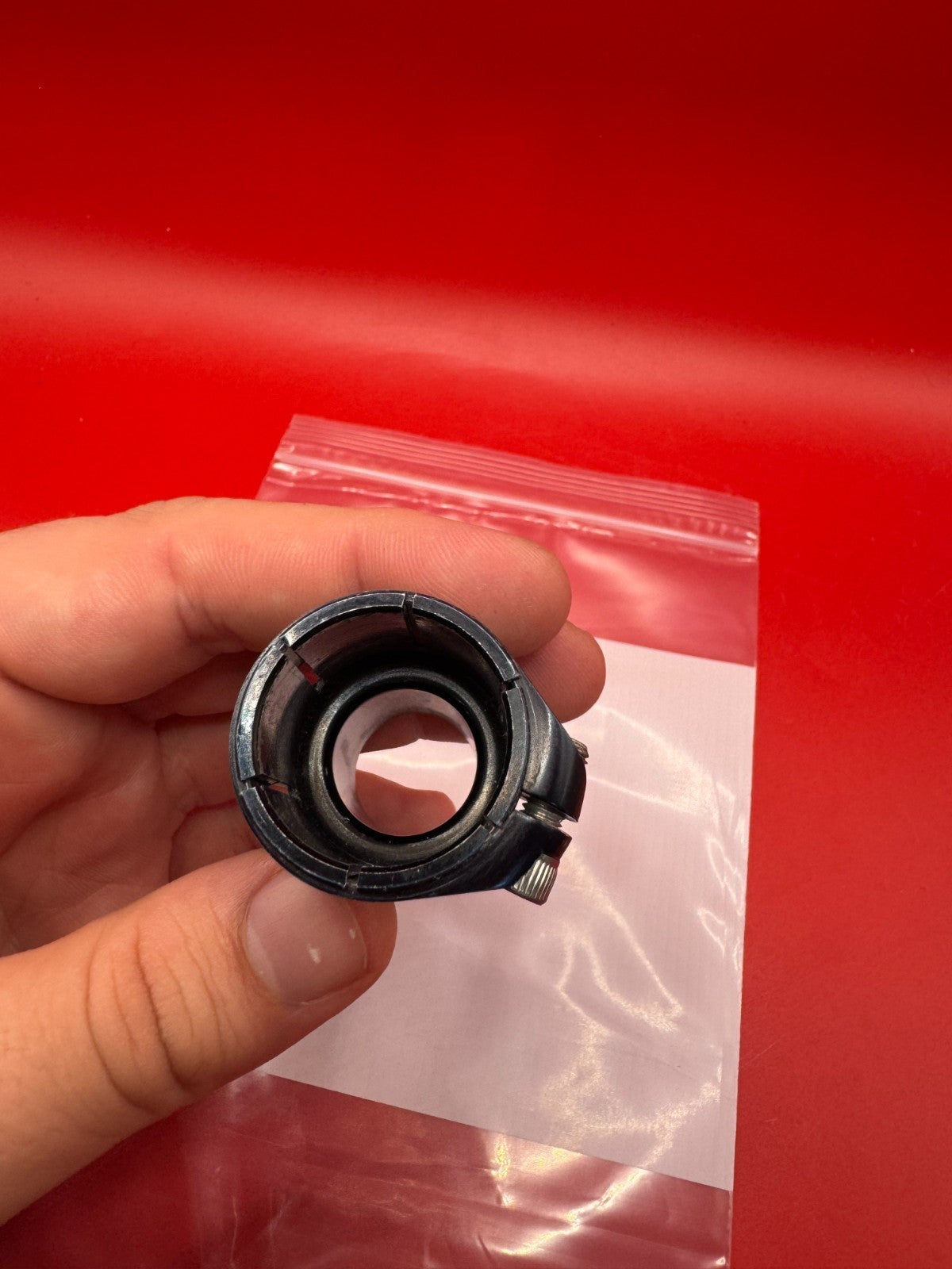 CCM Feedneck Dye Thread