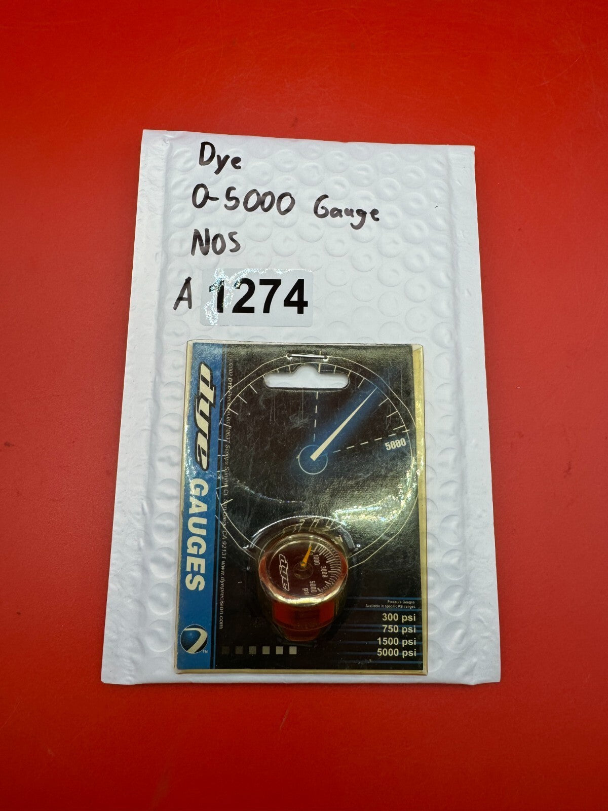 Dye 0-5000 Gauge NOS - used paintball pressure gauge - red/gold