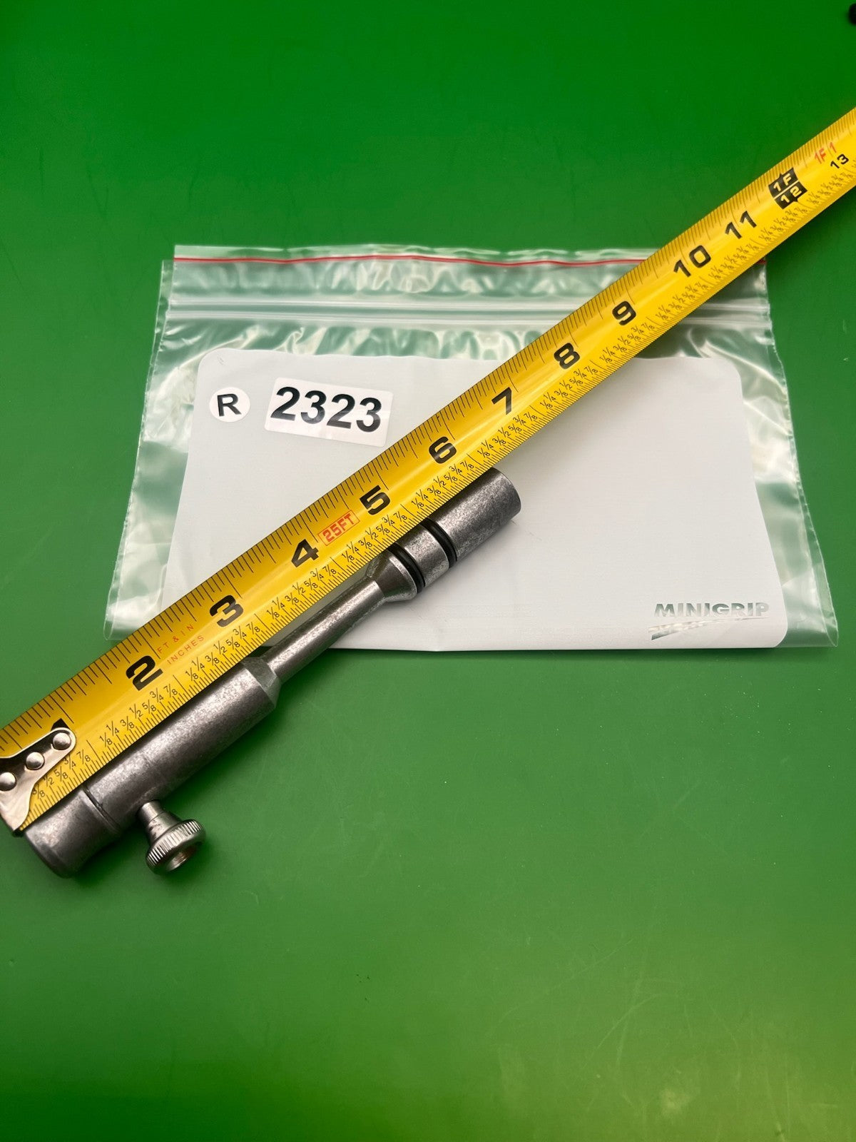 Autococker Bolt