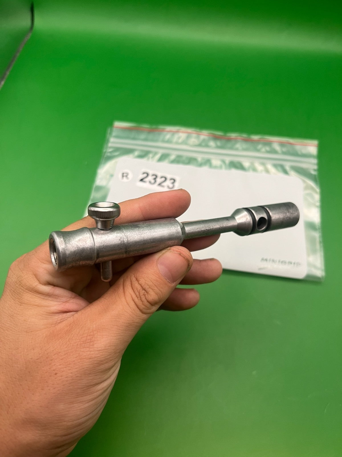 Autococker Bolt