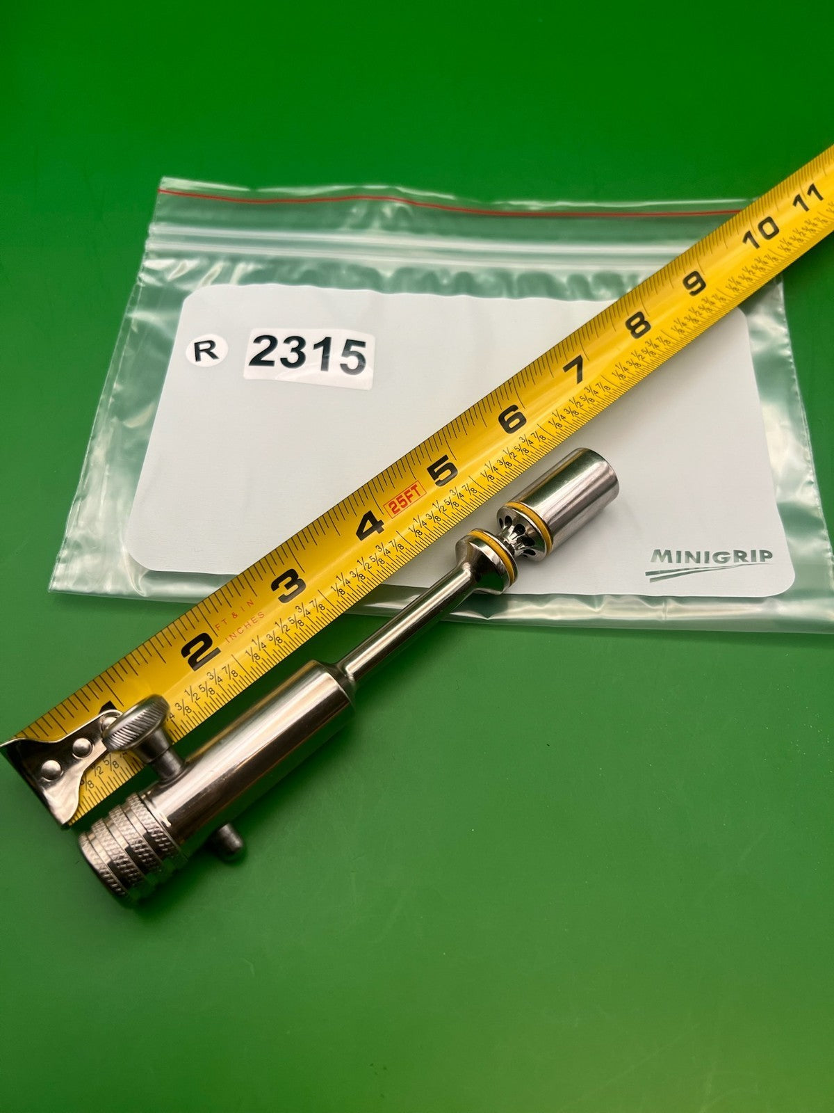 Autococker Bolt