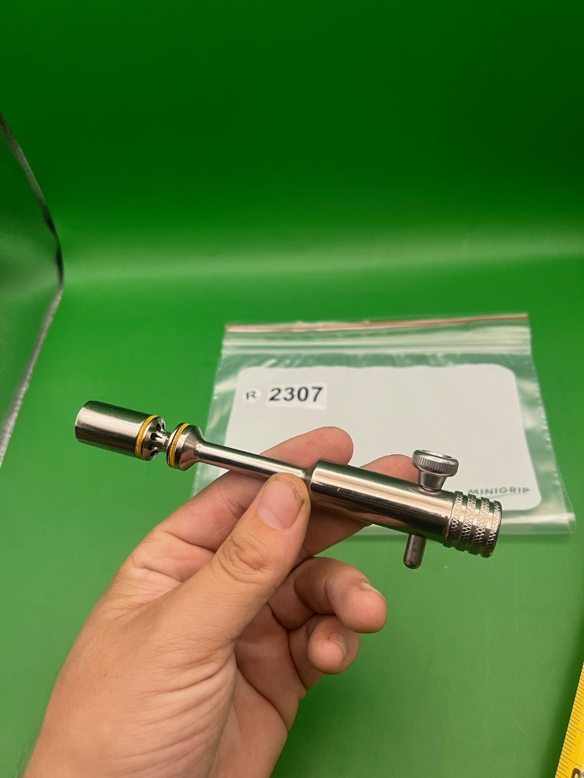 Autococker Bolt